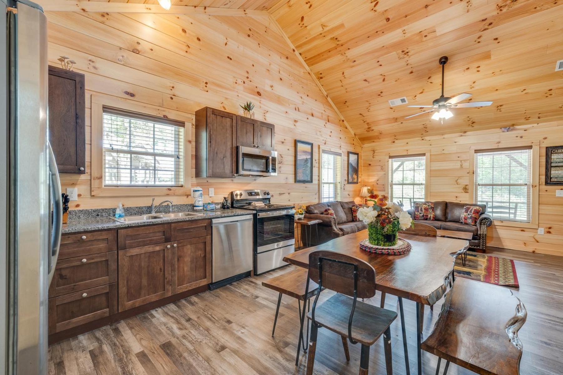 Villa Bear Clubhouse Hot Tub, 1Mile From The Parkway, 900 In Free Tickets! Pigeon Forge Exterior foto